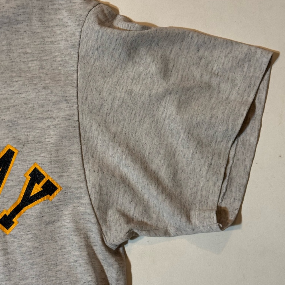 VINTAGE Mission Bay Football T-Shirt Hanes Fifty Fifty Sz Medium - Picture 5 of 10